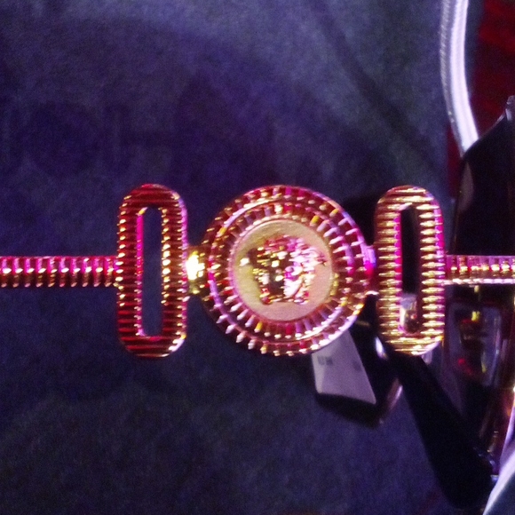 Not my style was a gift - Picture 3 of 5